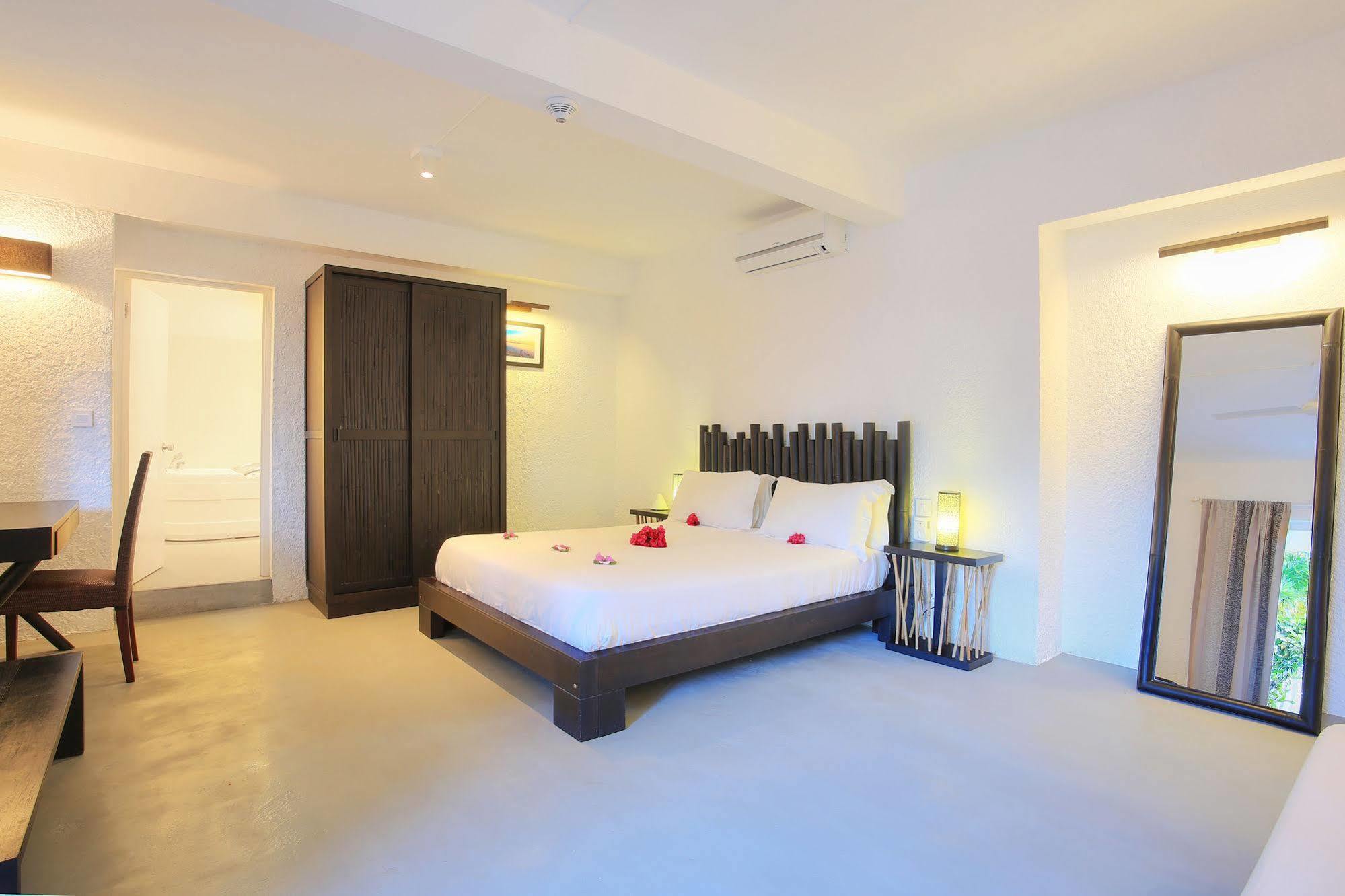 Esprit Libre Restaurant & Guest House Grand Bay Ngoại thất bức ảnh