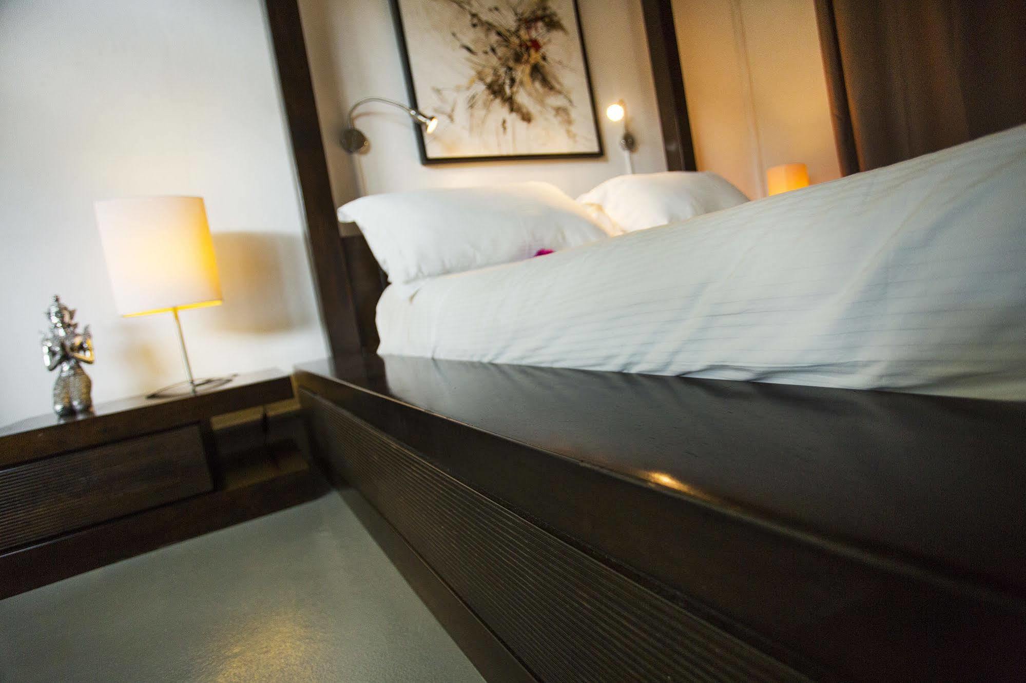 Esprit Libre Restaurant & Guest House Grand Bay Ngoại thất bức ảnh